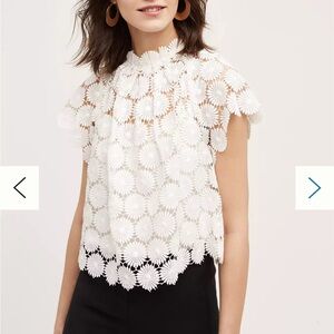 NWOT -White Daisy Lace Shell women’s size S